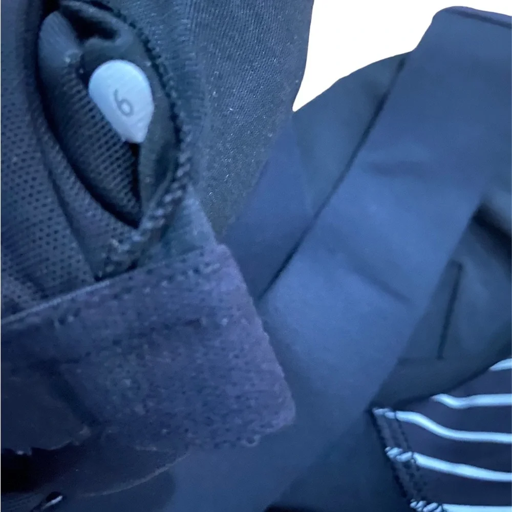 Lululemon Women’s Tank Top Built in bra Size 6 - Picture 3 of 4